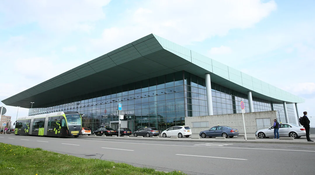 Éischt Detailer zu Moderniséierung fir de Findel - Iddi fir neie Site bleift awer bestoen | © Bigstock