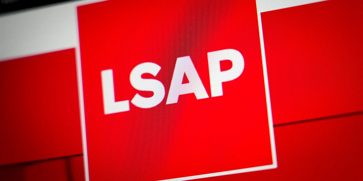 LSAP fuerdert Erhéijung vum Mindestloun ëm 200 Euro a proposéiert eng "Robotertax"
