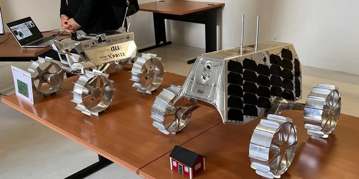 Raumschëff Resilience lant net um Mound | © MECO