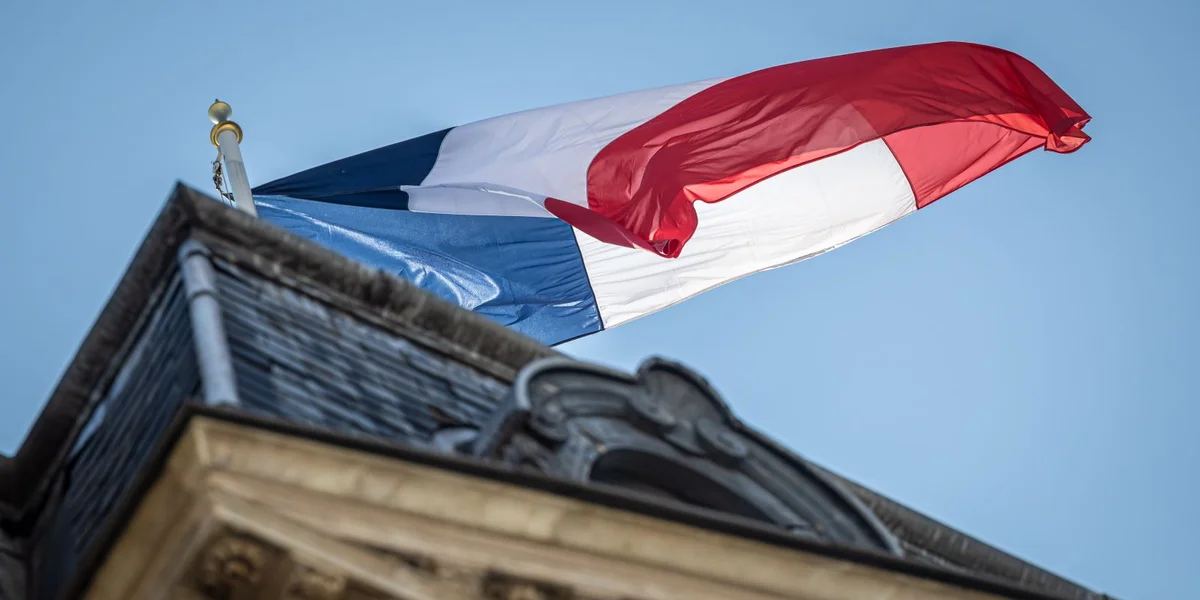 Politesch Muechtspiller a Frankräich ginn an déi nächst Ronn | © EPA/CHRISTOPHE PETIT TESSON