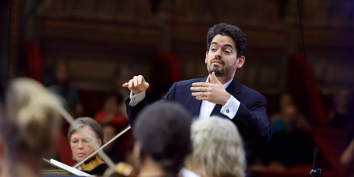 Münchener Philharmoniker mam Israeli Lahav Shani op Musekfest Berlin invitéiert | © EPA/ROBERT GHEMENT