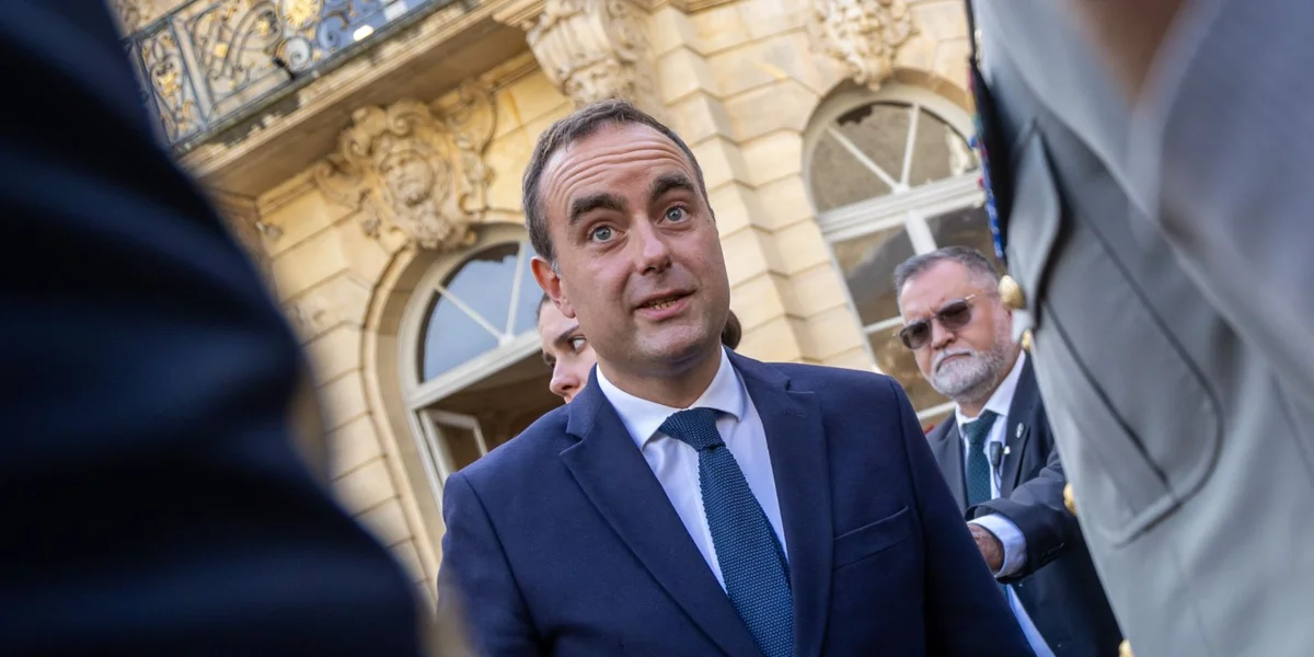 Sébastien Lecornu verhandelt mat Gewerkschaften an Oppositioun | © EPA/CHRISTOPHE PETIT TESSON
