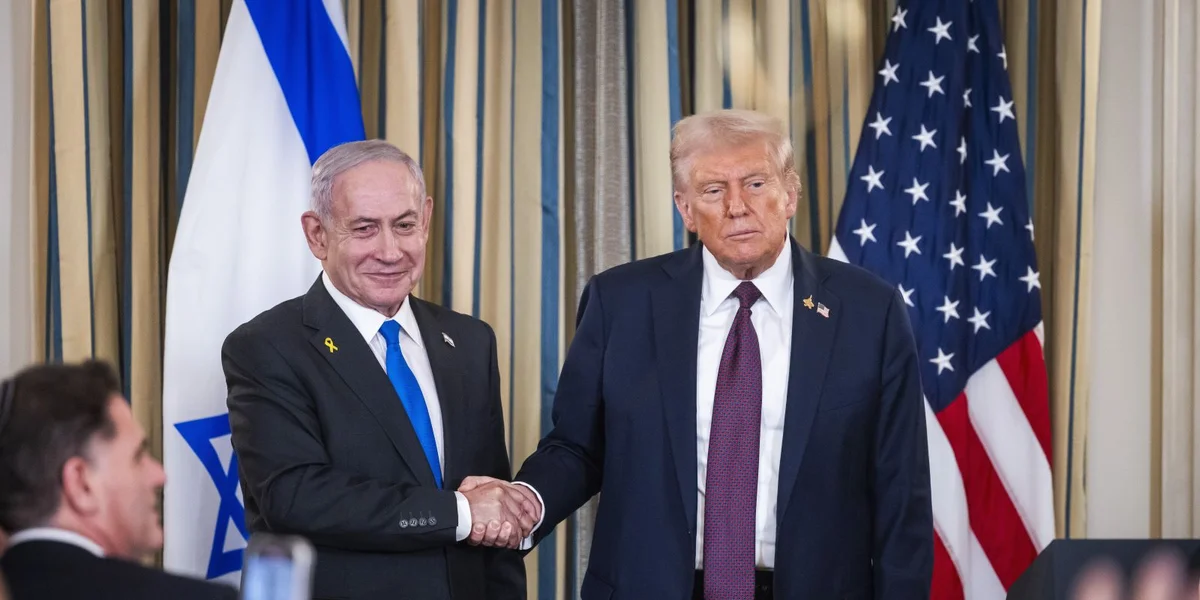 Trump an Netanjahu proposéiere Friddensplang | © EPA/JIM LO SCALZO / POOL