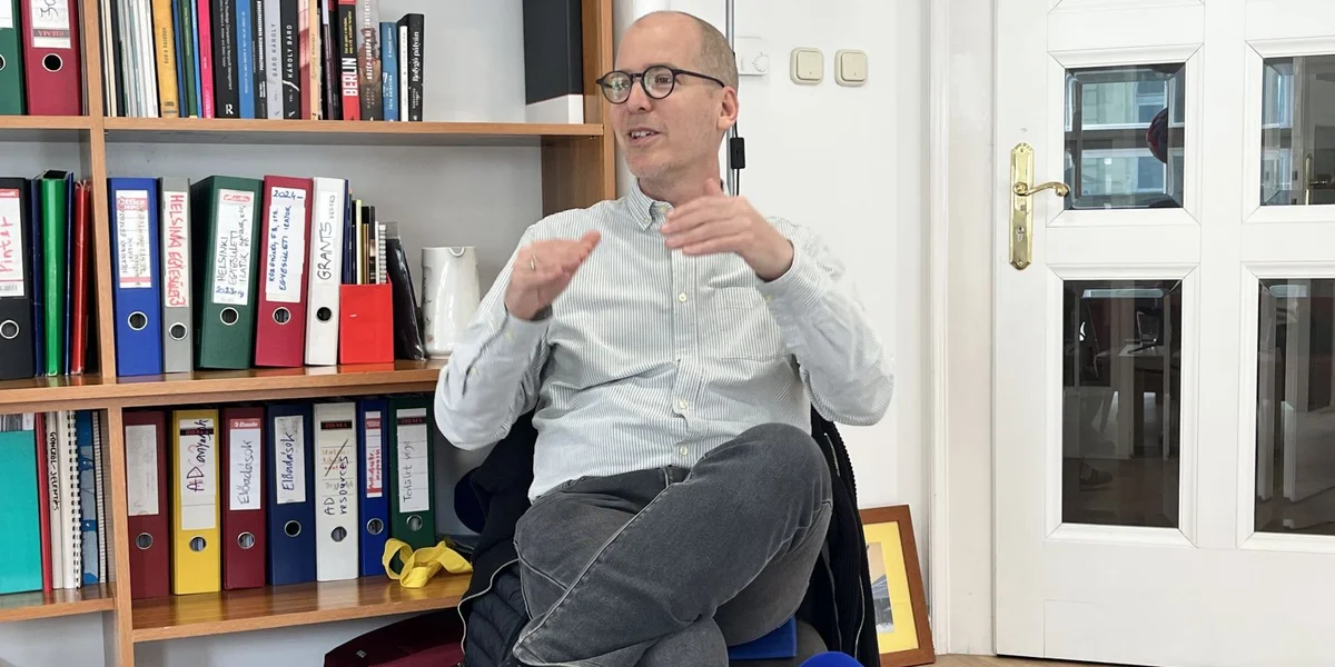 András Kadár vum ungareschen Helsinki-Committee | © Danièle Weber