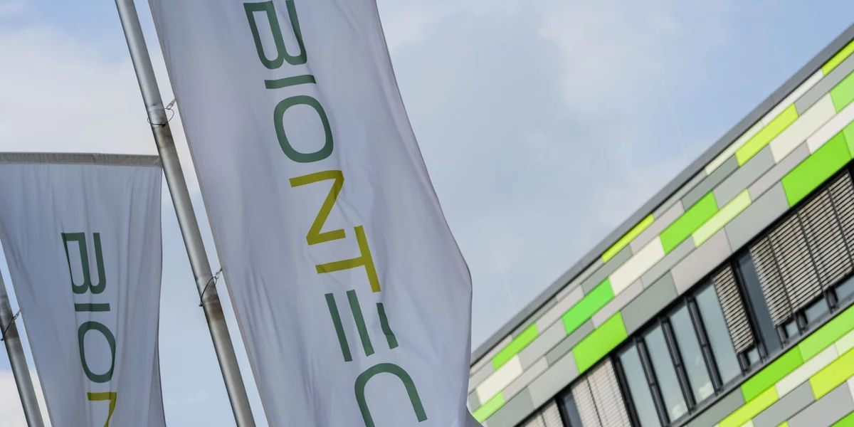 Biontech plangt Sitten zouzemaachen, iwwer 1.800 Aarbechtsplazen a Gefor  | © picture alliance/dpa | Andreas Arnold