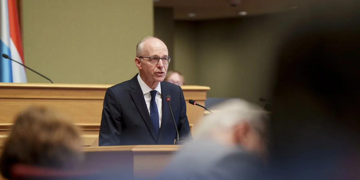 Premier Luc Frieden confirméiert ënner anerem ee Mindestalter fir déi sozial Medien | © Chambre des Députés