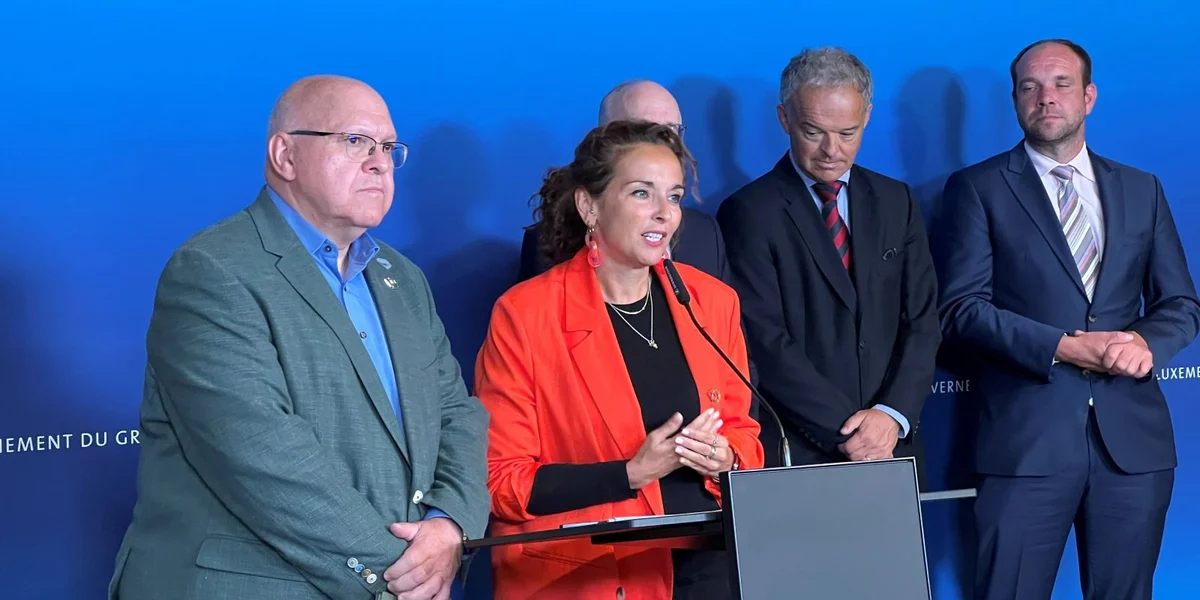 Nora Back net frou, datt de Staat beim Mindestloun bäileet - amplaz vun de Betriber | © Pit Beffort
