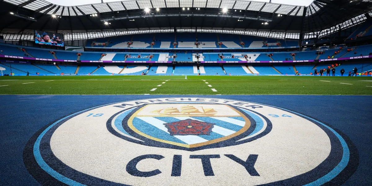 Broch vu Finanzreegelen: Dreet Manchester City elo den Zwangsofstieg? | © EPA/ADAM VAUGHAN