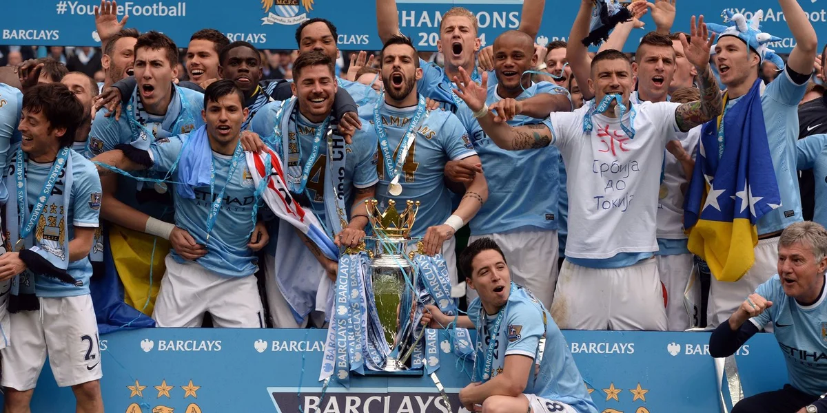 Manchester City huet ënner anerem 2014 d'Premier League gewonn. | © EPA/ANDY RAIN