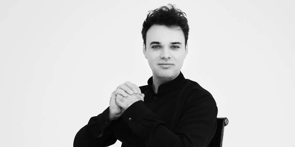 Den Amtsuntrëtt vum Martin Rajna - den Opus ass live dobäi | © Richárd Kovács
