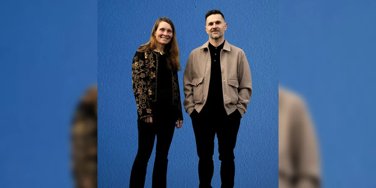 Romantesch Dialogen tëschent engem Cello an engem Piano