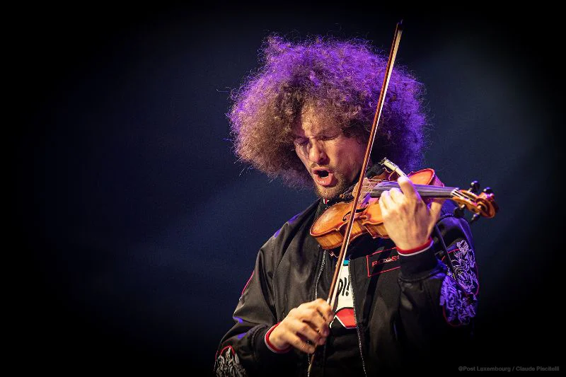 Den Dram als zentrale Gedanken | © Post Luxembourg / Claude Piscit
